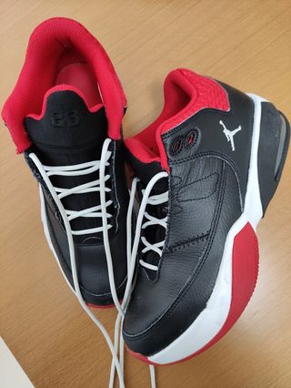 Jordan Max Aura 3 Talla 39 de segunda mano por 40 EUR en Santander en  WALLAPOP