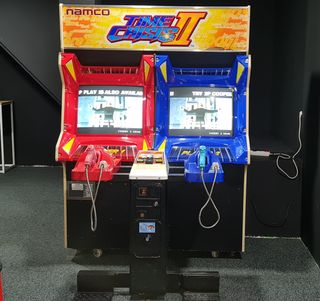 MAQUINA VIDEO JUEGO TIME CRISIS 2