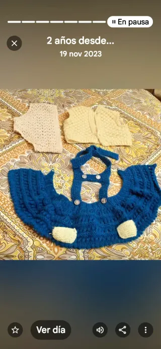 Muñeca 🇪🇸45cm. Vintage  y tres pzas tejida a ma