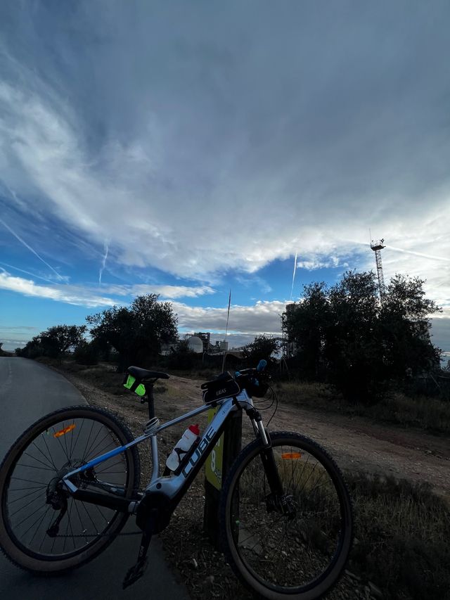 EBIKE CUBE Reaction Hybrid Perfonmance 500