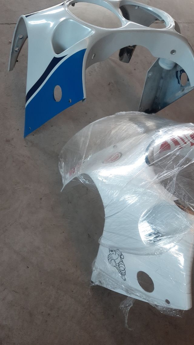 CACHA CÚPULA GSXR 88 90.