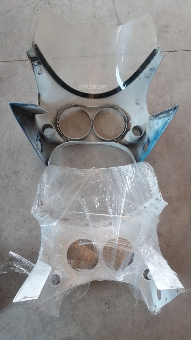 CACHA CÚPULA GSXR 88 90.