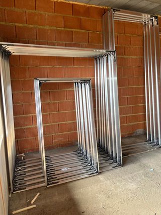 Fabricación de premarcos de aluminio para ventanas