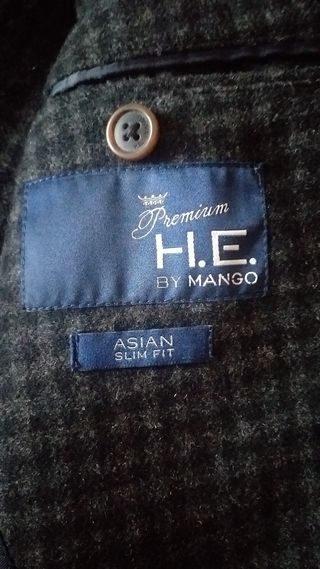 AMERICANA DE CABALLERO. PREMIUM BY MANGO 