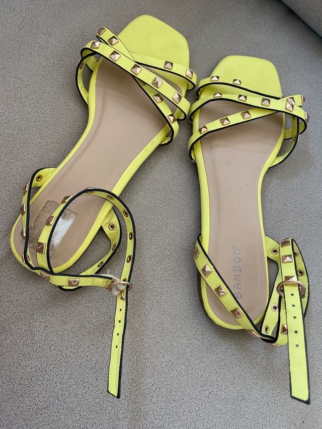 Sandalias fosforescentes