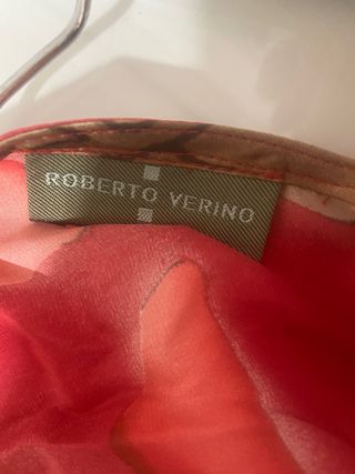 Conjunto compuesto por vestido y camisa de roberto