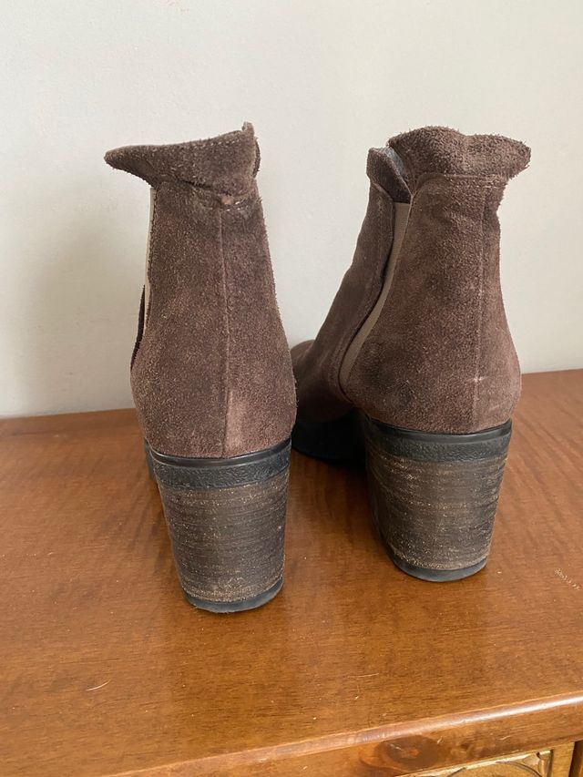 Stivali alti da donna n. 39