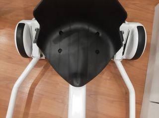 Patinete eléctrico Hoverboard con sillín.