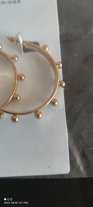 Pendientes dorados de Mango