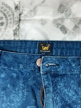 Minifalda vaquera Lee estilo Y2K