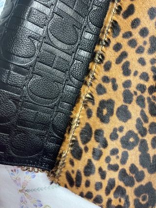 Bolso Carolina Herrera piel leopardo 