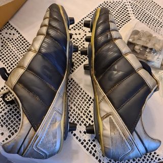 Botas de fútbol 43