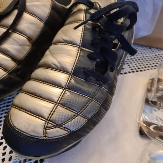 Botas de fútbol 43