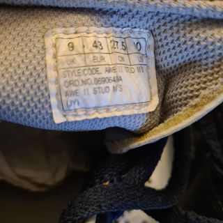 Botas de fútbol 43