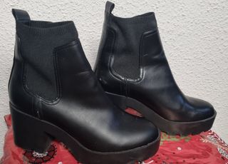 Botín mujer en cuero negro