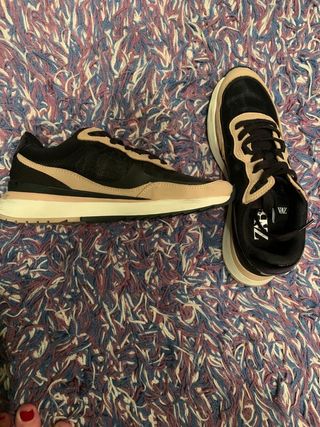 Zapatillas Zara apenas sin usar. talla 37