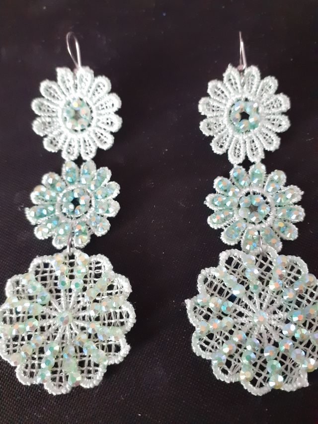 orecchini verde acqua con brillantini, pendenti