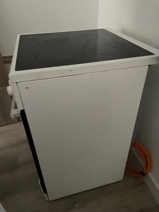 Cocina vitrocerámica con horno Electrolux