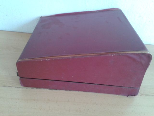 MAQUINA ESCRIBIR OLIVETTI STUDIO 44