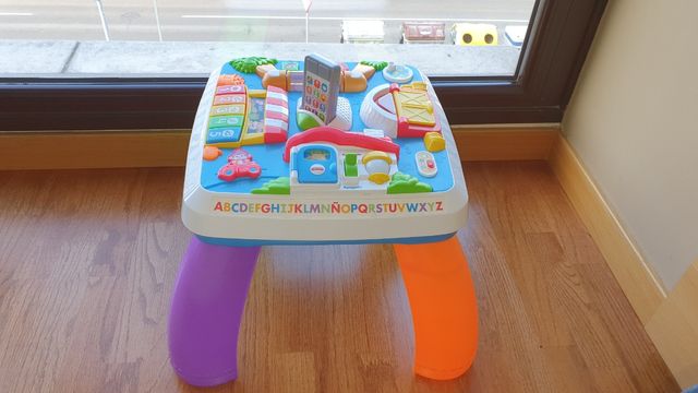 Mesa de actividades fisher price