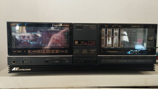 Amplificador Sanyo JA-7150 + Ecualizador