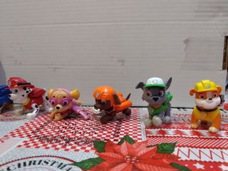 PERROS PATRULLA CANINA Y MUÑECOS