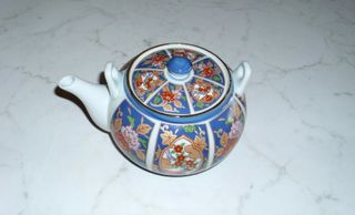 Teiera da 600 ML. E 5 tazze tecnica kinrade