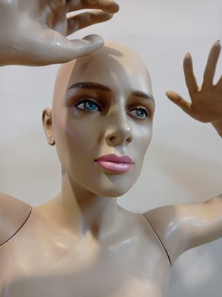 Maniquí mujer alta gama B-5