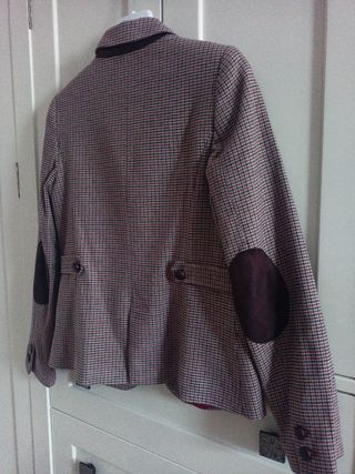 Chaqueta chica Zara