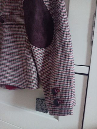 Chaqueta chica Zara