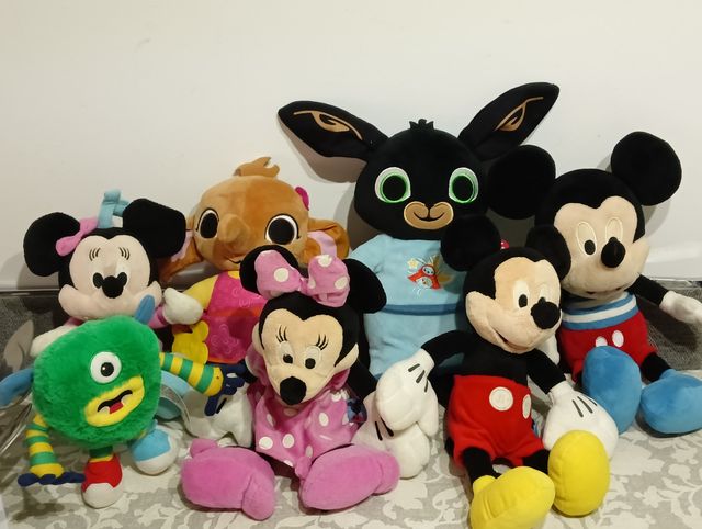 Pack peluches Disney. Bing, Sula, Mickey, Minnie,