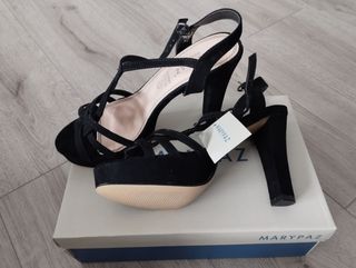 Zapatos nuevos Marypaz de Ante negro. Talla 38.