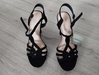 Zapatos nuevos Marypaz de Ante negro. Talla 38.