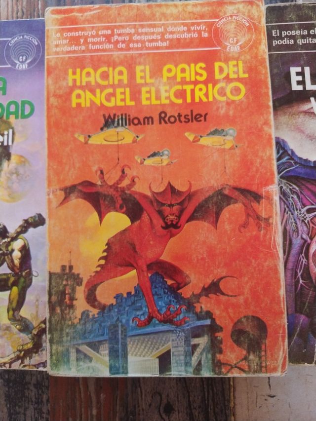 Lote de 4 libros de ciencia ficción a 8 euros!!!