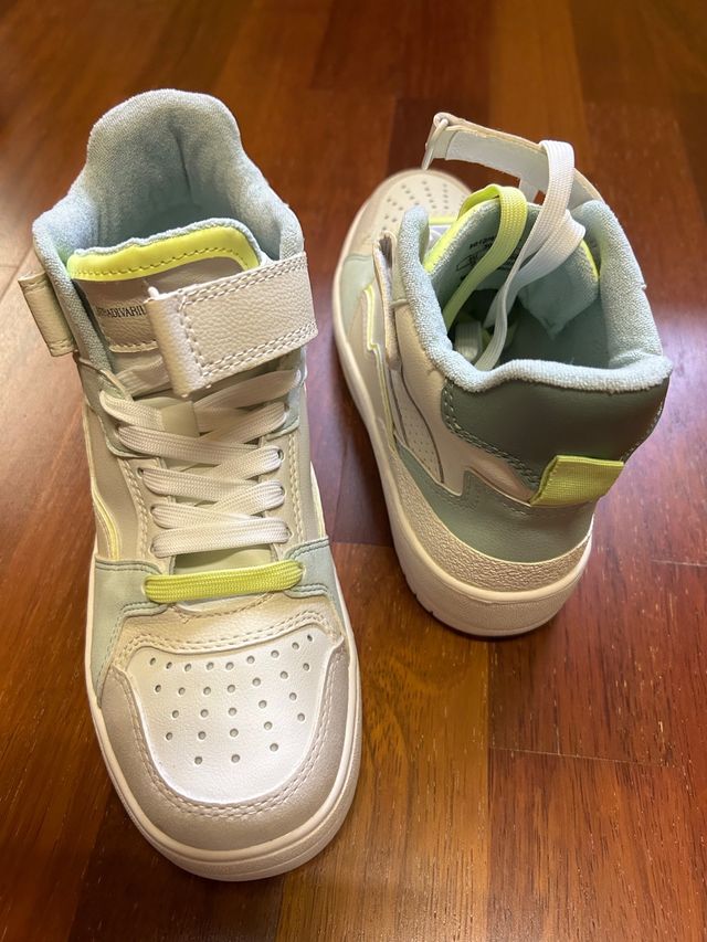 STRADIVARIUS zapatillas deportivas SIN ESTRENAR