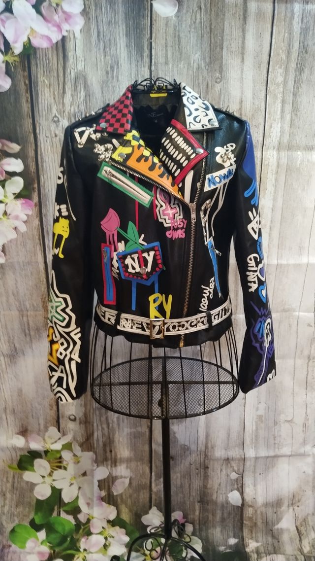 Cazadora biker de cuero nueva