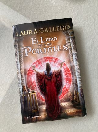 El libro de los portales - Laura gallego