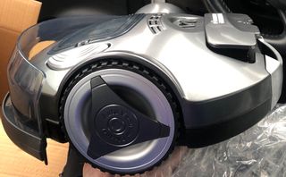 Robot aspirador Simmons TRC40 SIN ESTRENAR