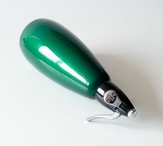 Sifón vintage de metal color verde. Marca BOC, UK