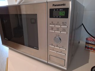 Microondas Panasonic Inverter con Grill