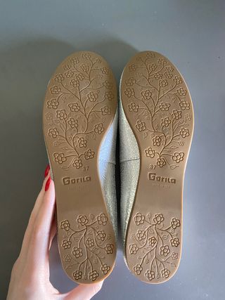 Manoletinas grises nuevas N37