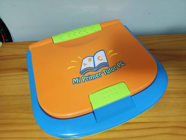 Ordenador portátil de juguete