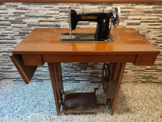 Maquina de coser Wertheim del 1956
