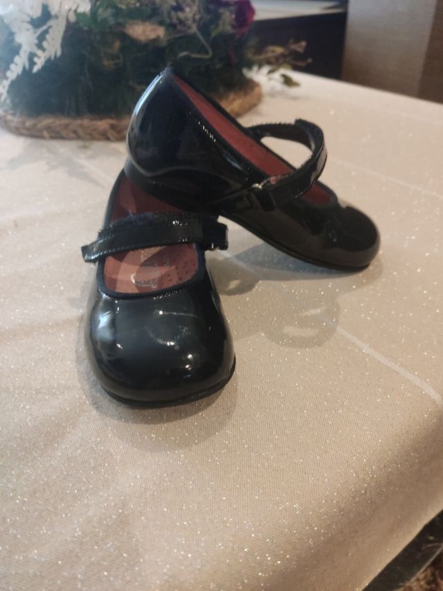 Sapato de couro envernizado azul marinho T.23