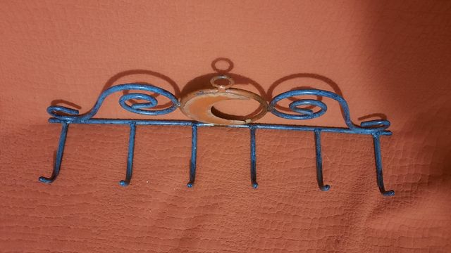 Appendino in ferro battuto