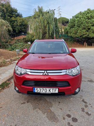 Mitsubishi Outlander 2015