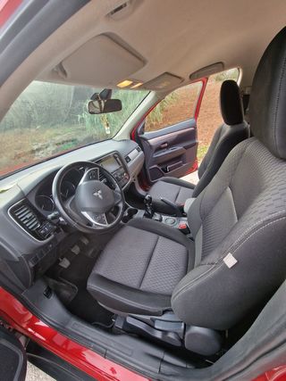 Mitsubishi Outlander 2015