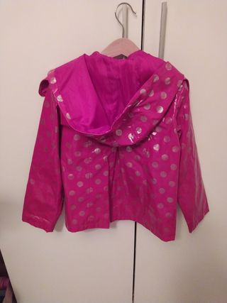 Chubasquero rojo. Talla 8 años