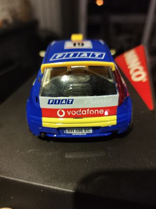 Slot car - Scalextric - Ninco Fiat Punto