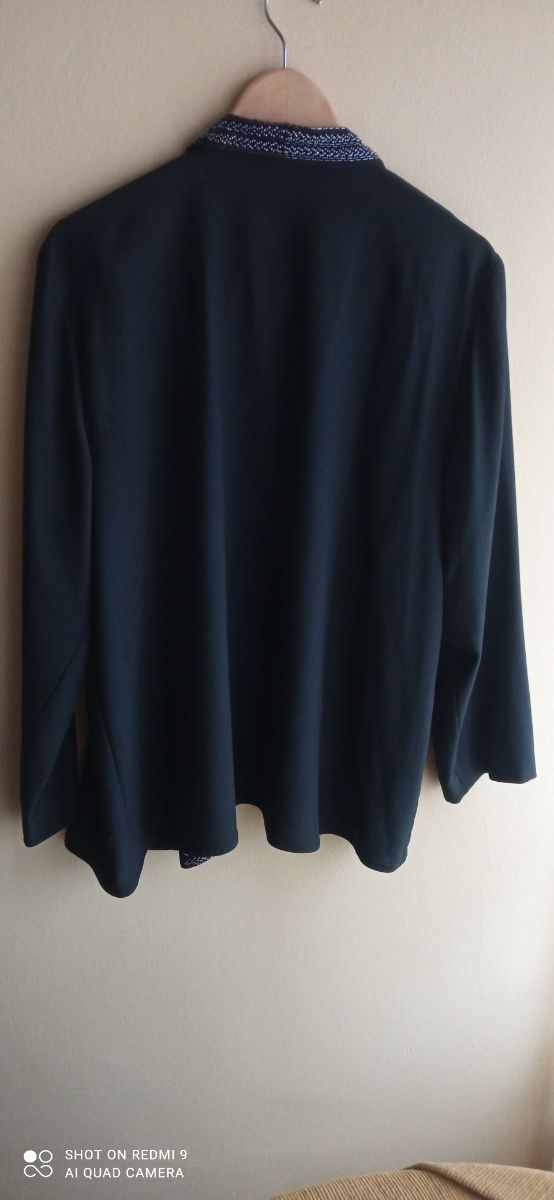 traje muy elegante,indicado para eventos.